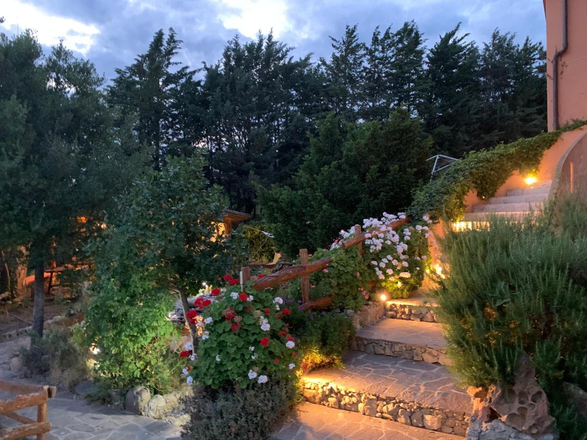 Hotel Miramonti Seulo Turismo Rurale Εξωτερικό φωτογραφία